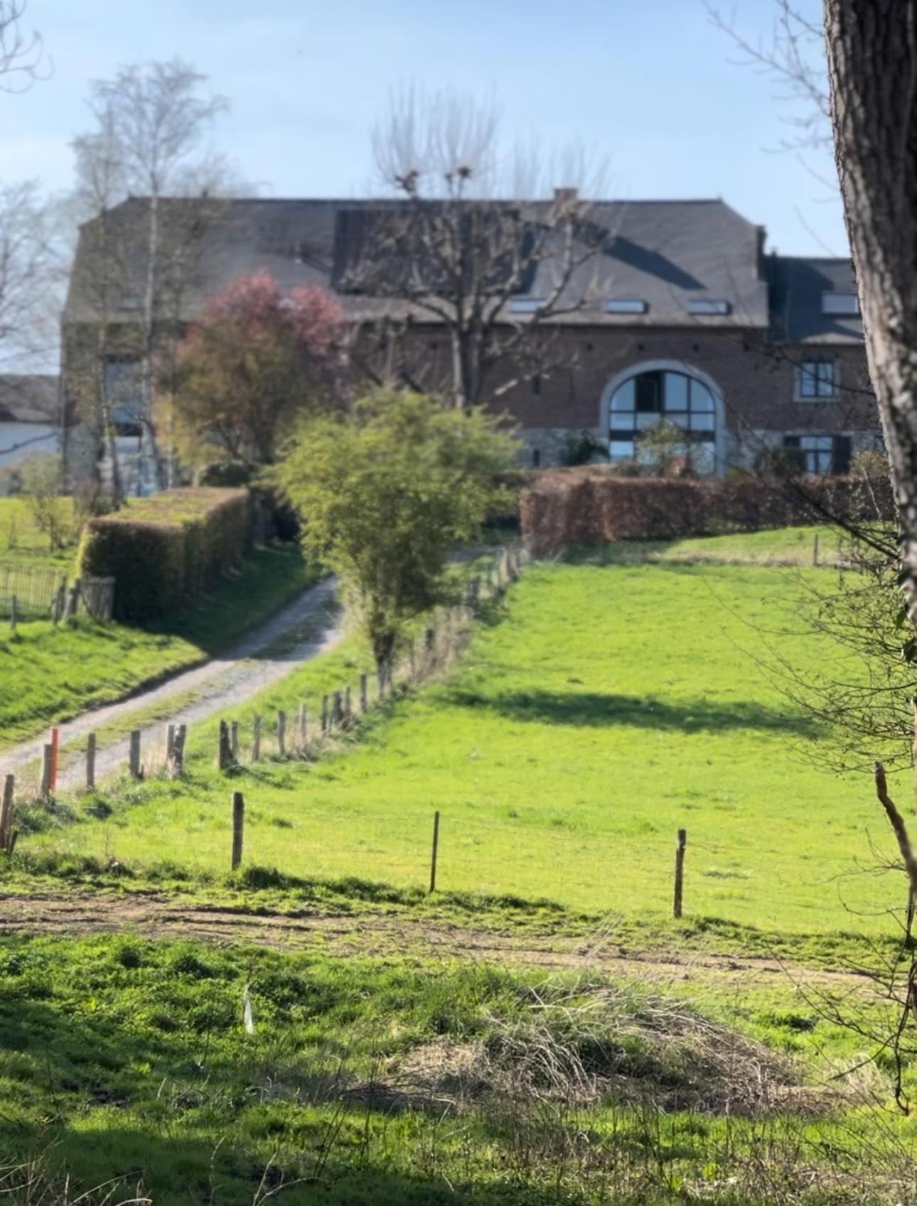 Les Deux Chambres Au Dessus De La Colline Namur Bagian luar foto